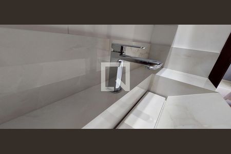 Apartamento à venda com 120m², 3 quartos e 2 vagas Apartamento à venda com 120m², 3 quartos e 2 vagasBanheiro Suite