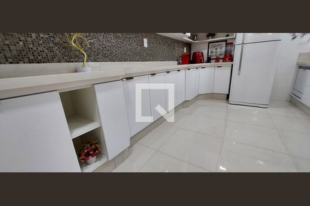 Apartamento à venda com 120m², 3 quartos e 2 vagas Apartamento à venda com 120m², 3 quartos e 2 vagasCozinha - Armários