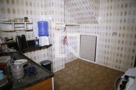 Casa à venda com 200m², 6 quartos e 2 vagasÁrea de Serviço