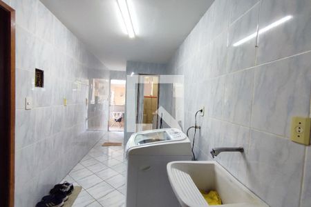 Casa de condomínio à venda com 150m², 3 quartos e 2 vagasÁrea de Serviço
