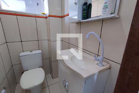 Casa de condomínio à venda com 150m², 3 quartos e 2 vagasBanheiro de Serviço