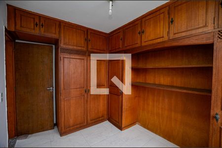 Quarto 1 de apartamento para alugar com 2 quartos, 60m² em Tenente Jardim, Niterói