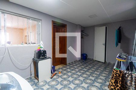 Casa à venda com 160m², 5 quartos e 1 vagaÁrea de Serviço