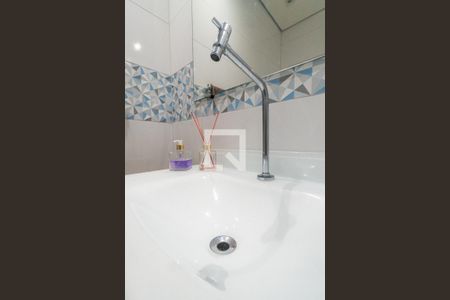 Casa à venda com 160m², 5 quartos e 1 vagaBanheiro Detalhe