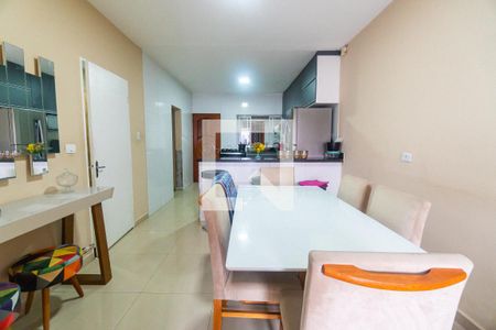 Casa à venda com 160m², 5 quartos e 1 vagaCopa