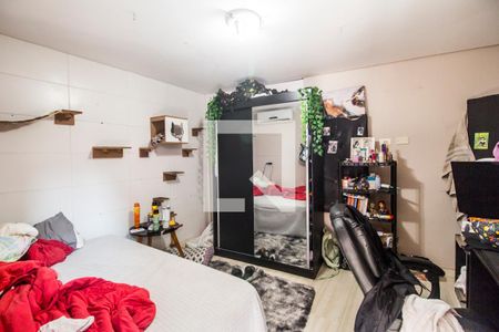 Casa de condomínio à venda com 220m², 4 quartos e 2 vagasQuarto 4