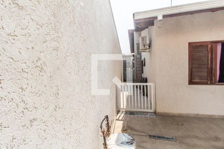 Casa de condomínio à venda com 220m², 4 quartos e 2 vagasCorredor