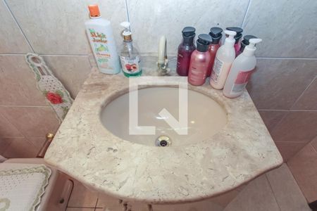 Casa à venda com 150m², 3 quartos e 2 vagas Casa à venda com 150m², 3 quartos e 2 vagasBanheiro 2