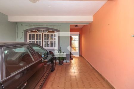 Casa à venda com 150m², 3 quartos e 2 vagas Casa à venda com 150m², 3 quartos e 2 vagasGaragem