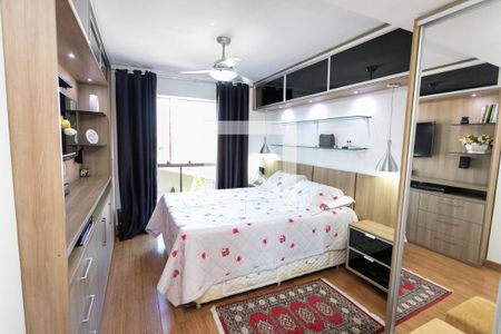 Casa à venda com 350m², 3 quartos e 6 vagasSuíte 2