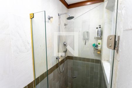 Casa à venda com 350m², 3 quartos e 6 vagasBanheiro