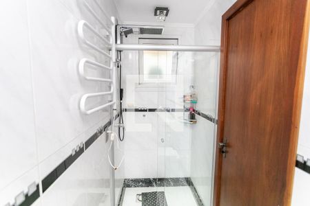 Casa à venda com 350m², 3 quartos e 6 vagasBanheiro da Suíte 2