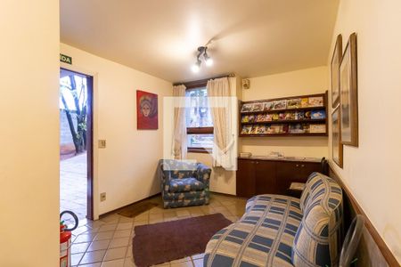 Casa à venda com 1008m², 5 quartos e 5 vagas Casa à venda com 1008m², 5 quartos e 5 vagasEscritório - Recepção