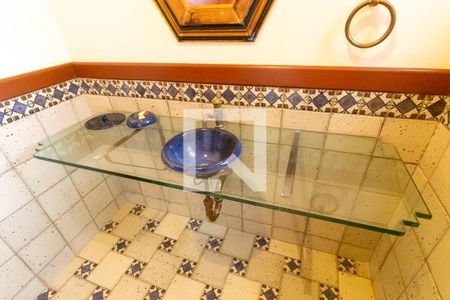 Casa à venda com 1008m², 5 quartos e 5 vagas Casa à venda com 1008m², 5 quartos e 5 vagasLavabo