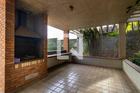 Casa à venda com 1008m², 5 quartos e 5 vagas Casa à venda com 1008m², 5 quartos e 5 vagasEspaço da churrasqueira