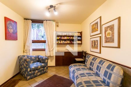 Casa à venda com 1008m², 5 quartos e 5 vagas Casa à venda com 1008m², 5 quartos e 5 vagasEscritório - Recepção