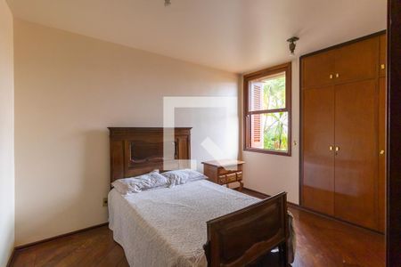 Casa à venda com 1008m², 5 quartos e 5 vagas Casa à venda com 1008m², 5 quartos e 5 vagasQuarto da suíte 3