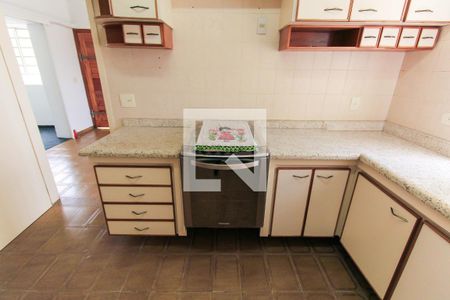 Casa à venda com 250m², 3 quartos e 3 vagasCozinha