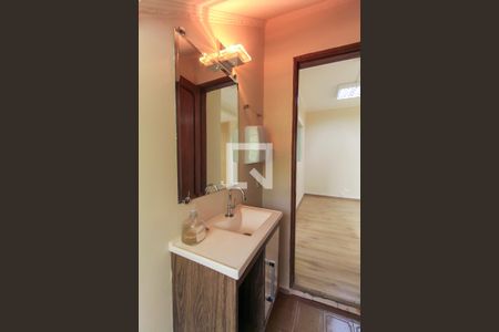 Casa à venda com 250m², 3 quartos e 3 vagasLavabo