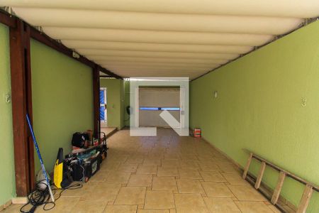 Casa à venda com 250m², 3 quartos e 3 vagasGaragem