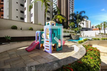 Apartamento à venda com 254m², 3 quartos e 4 vagasPlayground