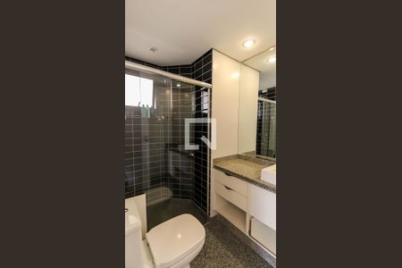 Apartamento à venda com 254m², 3 quartos e 4 vagasBanheiro da Suíte 3