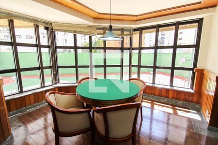 Apartamento à venda com 254m², 3 quartos e 4 vagasEspaço de Jogos