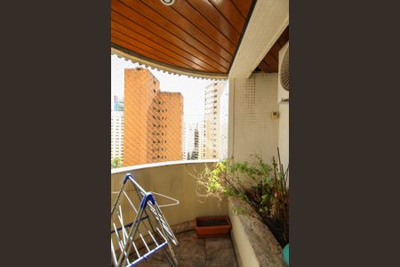 Apartamento à venda com 254m², 3 quartos e 4 vagasVaranda da Suíte 1