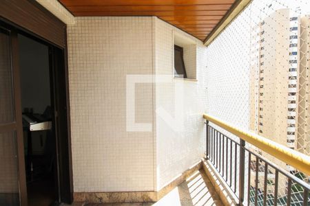 Apartamento à venda com 254m², 3 quartos e 4 vagasVaranda do Escritório