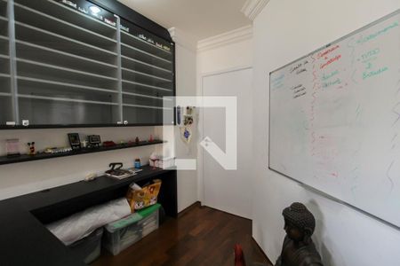 Apartamento à venda com 254m², 3 quartos e 4 vagasEscritório