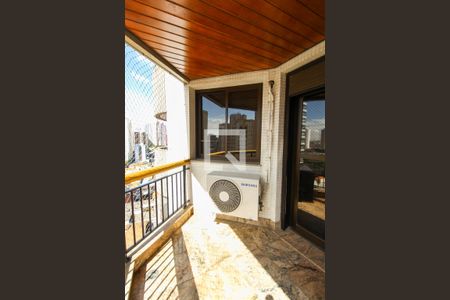 Apartamento à venda com 254m², 3 quartos e 4 vagasVaranda do Escritório