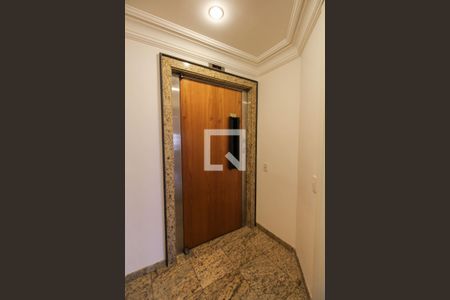 Apartamento à venda com 254m², 3 quartos e 4 vagasHall Privativo