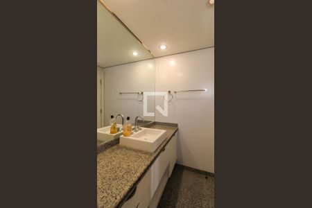 Apartamento à venda com 254m², 3 quartos e 4 vagasBanheiro da Suíte 3