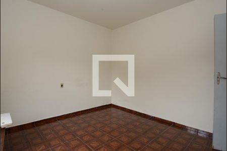 Casa à venda com 130m², 3 quartos e 4 vagasEdícula - Quarto 