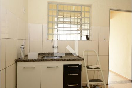 Casa à venda com 130m², 3 quartos e 4 vagasEdícula - Cozinha 