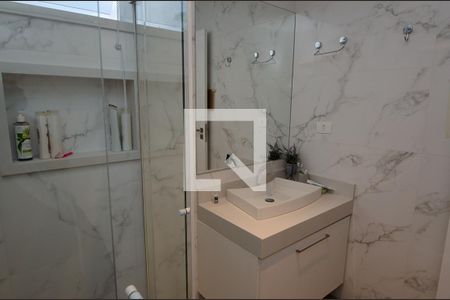 Casa de condomínio à venda com 400m², 5 quartos e 2 vagas Casa de condomínio à venda com 400m², 5 quartos e 2 vagasBanheiro 1