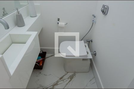 Casa de condomínio à venda com 400m², 5 quartos e 2 vagas Casa de condomínio à venda com 400m², 5 quartos e 2 vagasLavabo