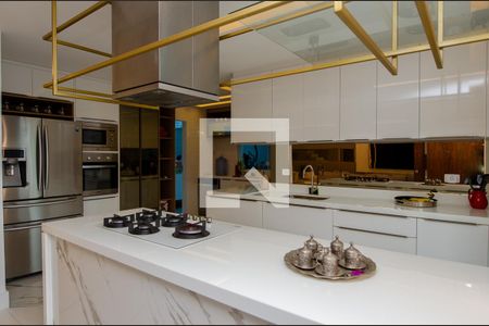 Casa de condomínio à venda com 400m², 5 quartos e 2 vagas Casa de condomínio à venda com 400m², 5 quartos e 2 vagasCozinha