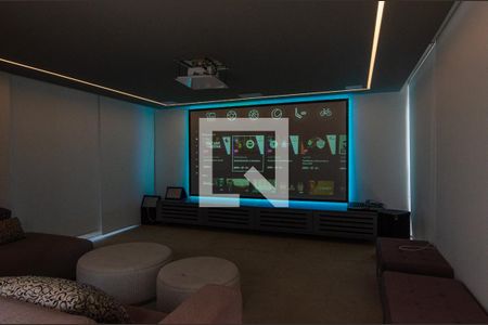 Casa de condomínio à venda com 400m², 5 quartos e 2 vagas Casa de condomínio à venda com 400m², 5 quartos e 2 vagasCinema