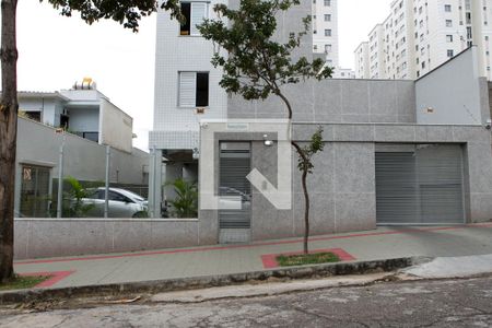Apartamento à venda com 90m², 3 quartos e 2 vagasFachada