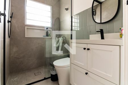 Casa à venda com 175m², 3 quartos e 2 vagas Casa à venda com 175m², 3 quartos e 2 vagasBanheiro Social