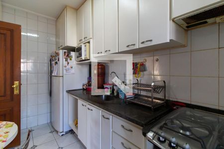 Apartamento à venda com 107m², 3 quartos e 2 vagas Apartamento à venda com 107m², 3 quartos e 2 vagasCozinha
