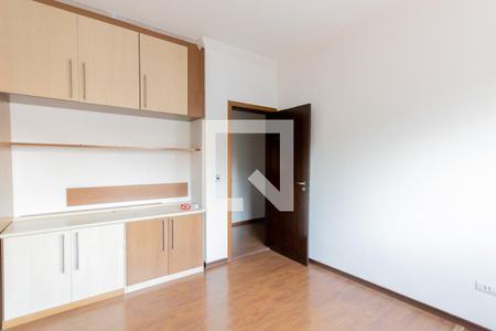 Casa para alugar com 130m², 3 quartos e 3 vagas Casa para alugar com 130m², 3 quartos e 3 vagasSuíte