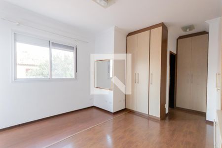 Casa para alugar com 130m², 3 quartos e 3 vagas Casa para alugar com 130m², 3 quartos e 3 vagasSuíte