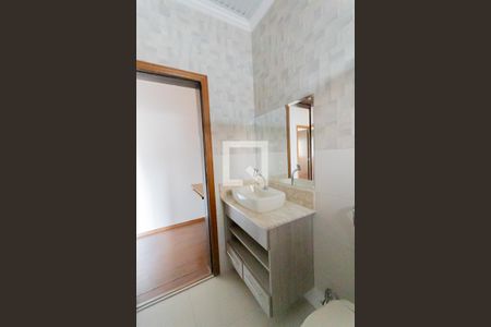 Casa para alugar com 130m², 3 quartos e 3 vagas Casa para alugar com 130m², 3 quartos e 3 vagasBanheiro