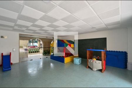 Apartamento à venda com 220m², 4 quartos e 3 vagasBrinquedoteca