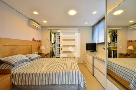 Apartamento à venda com 220m², 4 quartos e 3 vagasSuíte 2