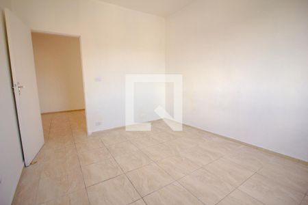 Quarto 2 de casa para alugar com 2 quartos, 70m² em Vila Paulo Silas, São Paulo