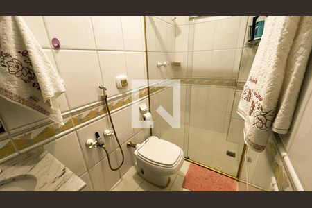 Casa à venda com 360m², 7 quartos e 8 vagasBanheiro 1