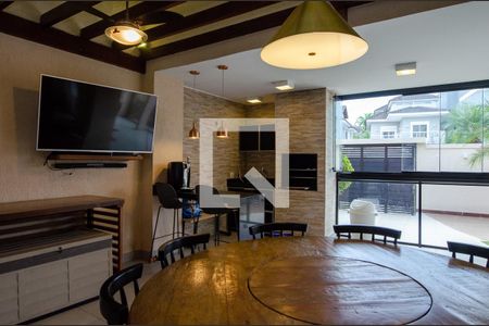 Casa de condomínio para alugar com 293m², 4 quartos e 2 vagas